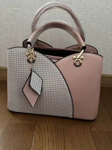 핑크 체크 무늬 핸드백