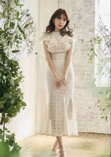 Her lip to Floral 레이스 러플 탑