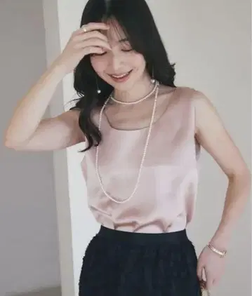 [미사용 새상품] 라 부티크 봉봉 새틴 2WAY 탱크 핑크 베이지