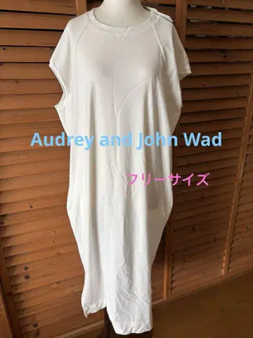 Audrey and John Wad 슬리브리스 롱 원피스 미사용 새상품
