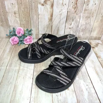 [ SKECHERS ] 큐빅 웨지 샌들 크로스 스트랩