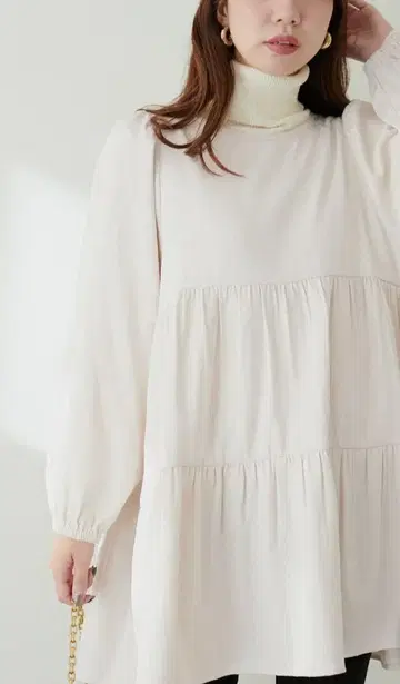 플로키 도트 티어드 튜닉 내추럴 꾸뛰르