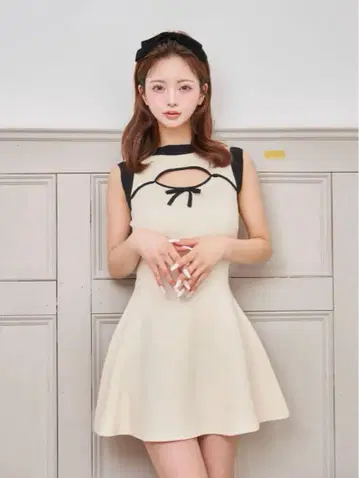 Darich 포인트 오픈 니트 미니 원피스