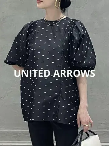 [컨디션 최상] UNITED ARROWS 자카드 블라우스