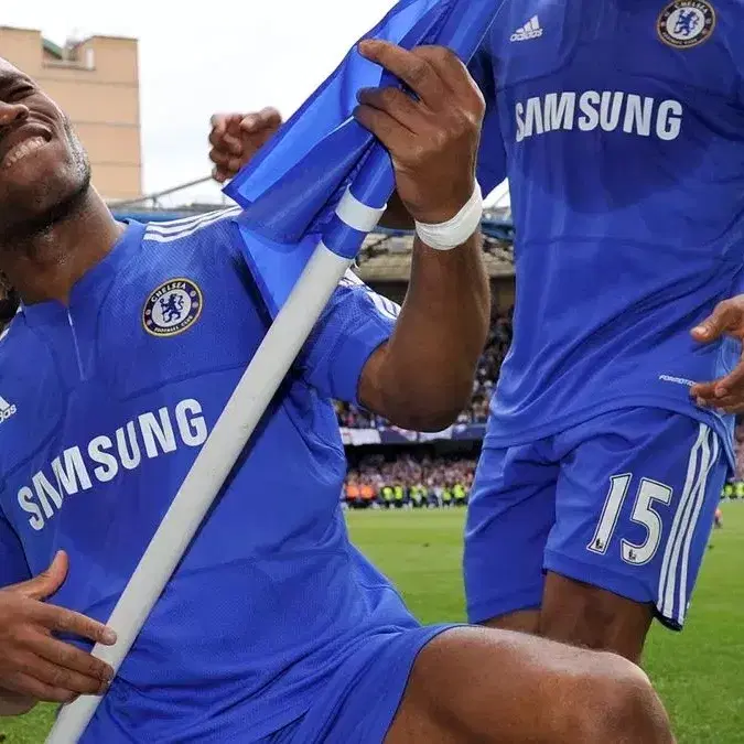 新品 11-12 チェルシー Drogba 11 シャツ 半袖