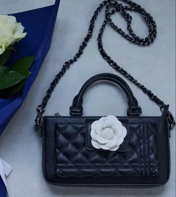 Riu Rose phone bag 블랙