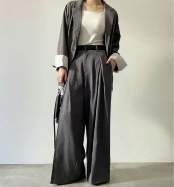 다크 그레이 와이드 레그 슬랙스 새상품