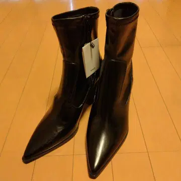 [MANGO] 숏부츠 VORA 24cm 택 포함