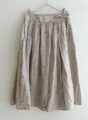 네스트로브 린넨 그레이프 프린트 스커트