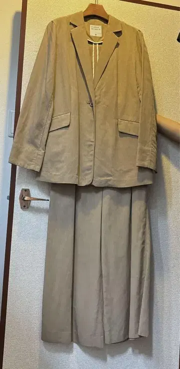 휴먼 우먼 팬츠 셋업