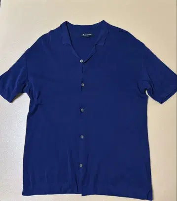 새상품급 Aquascutum 반팔 니트 셔츠 네이비 LL 사이즈