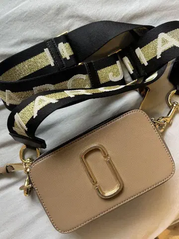 MARC JACOBS 숄더백 베이지
