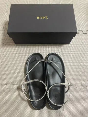 ROPE 스플릿 레더 내로우 벨트 샌들
