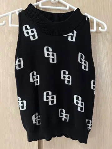 GYDA GG PATTERN 아메슬리 니트 로고 상의