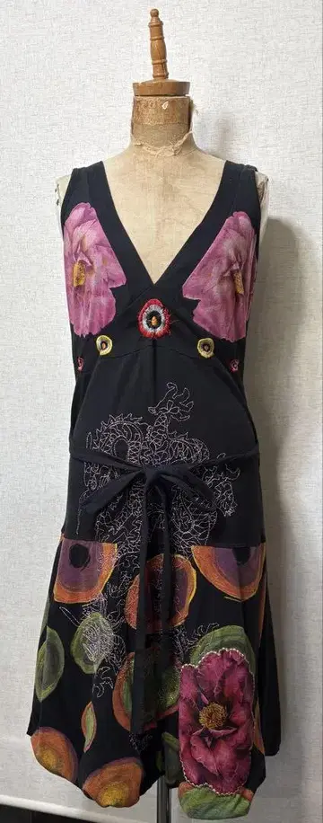 Desigual 원피스 M 새상품급 (하자 있음)