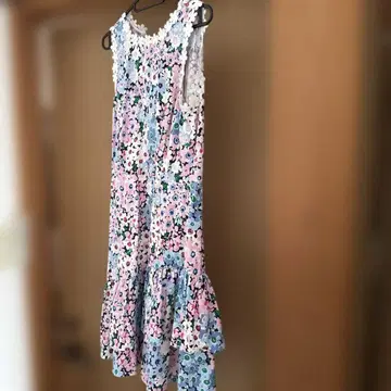 kate spade 꽃무늬 슬리브리스 원피스 D 사이즈