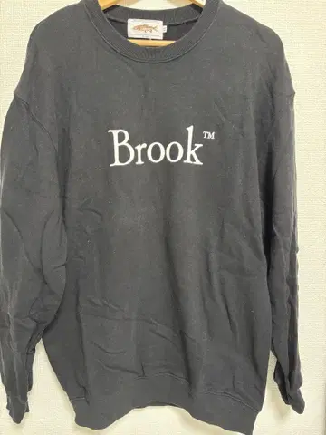 Brook 맨투맨 트레이너 블랙
