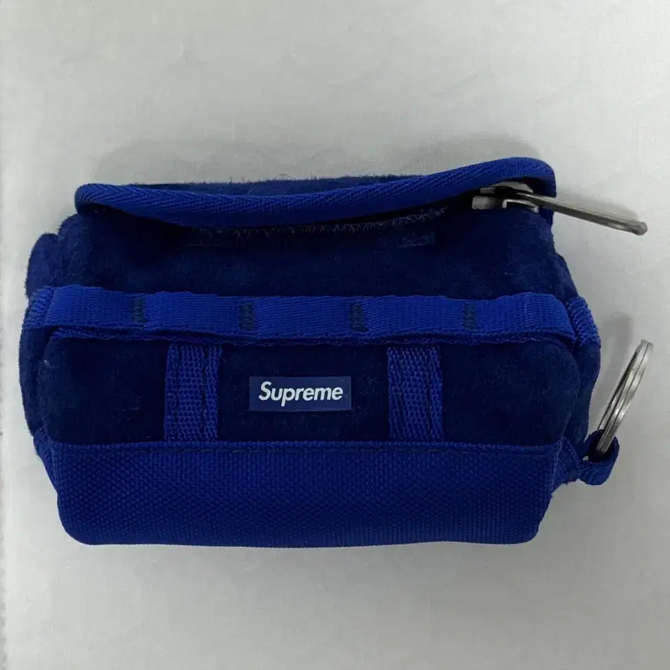 【Supreme×THE NORTH FACE】 スエードダッフルキーチェーン Supreme The North Face Suede Base Camp Duffle Keychain (FW23