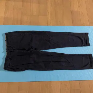BEAMS 다크 네이비 치노 팬츠 M 사이즈