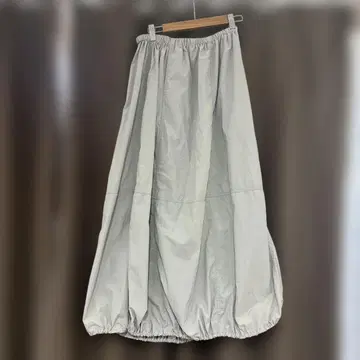 ZARA 그레이 나일론 밑단 벌룬 롱 스커트 L 사이즈 미사용