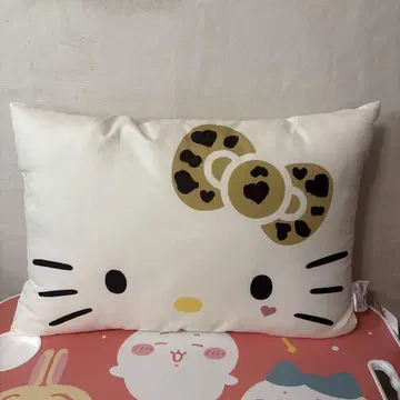 헬로키티 페이스 쿠션 약 35cm x 약 50cm