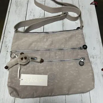 Kipling 숄더백 미사용 새상품