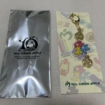 미세스 팝업 랜덤 참 키링 아폴로도로스