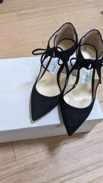 Jimmy Choo 블랙 하이힐