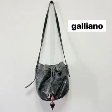 레어! galliano 로고 참 포함 숄더백