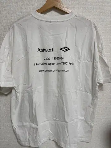 Antwort staff t shirt Paris white