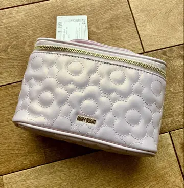 MARY QUANT 퀼트 폼 데이지 베니티 (라일락 퍼플)