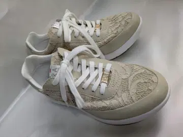 LE COQ SPORTIF 레이스 베이지 스니커즈 여성용 22.5