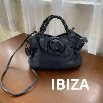 IBIZA 아오야마 이비자 블랙 가죽 숄더 2way 백 장미 모티브