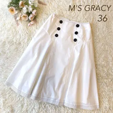 새상품급 M'S GRACY 2020년 버튼 스티치 스커트 화이트 36