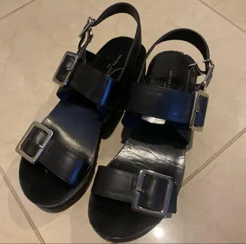 UNITED ARROWS 블랙 샌들 사이즈 37