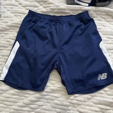 New Balance 뉴발란스 네이비 숏팬츠 XL 사이즈