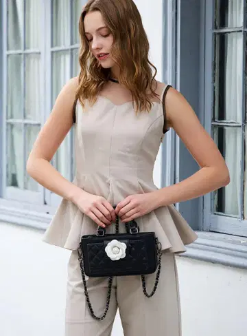 riu Rose phone bag