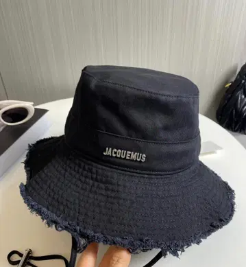 JACQUEMUS 블랙 버킷햇