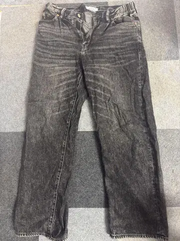 블랙 데님 스트레이트