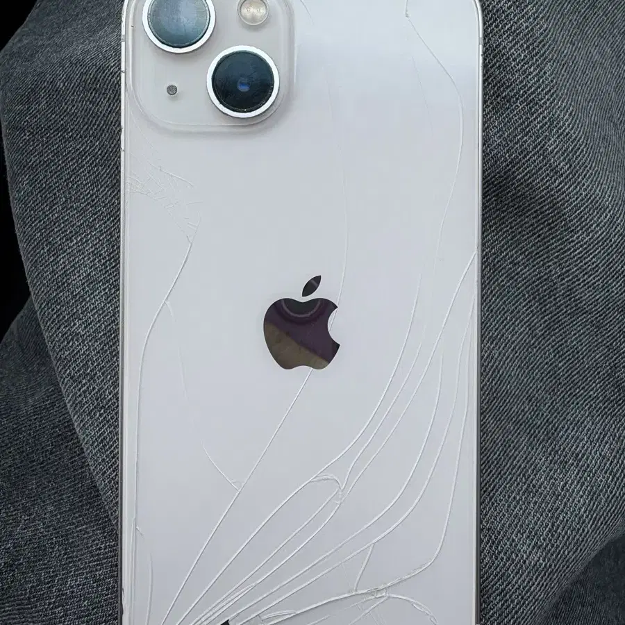 で*ろ様 Apple iPhone 13 ホワイト ジャンク 激安ジャンク】iPhone13 128GB ホワイト【SIMロック解除済み