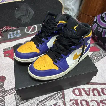 Air Jordan Mid 레이커스