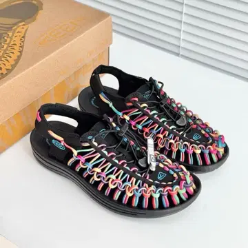 KEEN 25cm 스포츠 샌들 레이스업 디자인 블랙/멀티 컬러