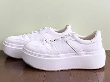 ZARA 통굽 스니커즈 화이트 24