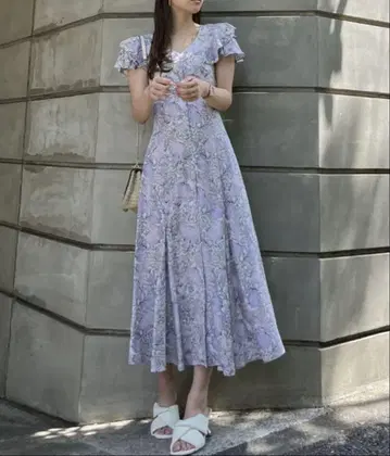 리엔다 더블 플레어 슬리브 원피스