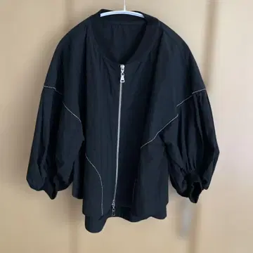 벌룬 슬리브 블랙 크롭 자켓