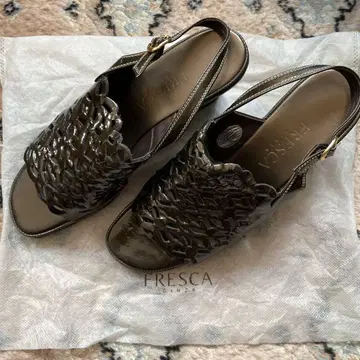 FRESCA 브라운 엮음 샌들 24cm