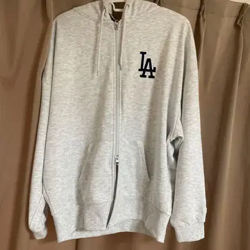 M 새상품 MLB LA 로고 아플리케 집업 후드티 그레이