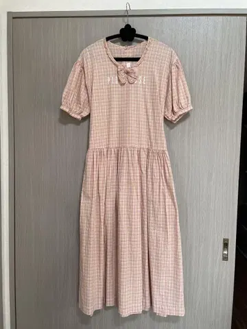 핑크하우스 새상품급 반팔 원피스