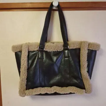 ZARA 페이크 무스탕 토트백