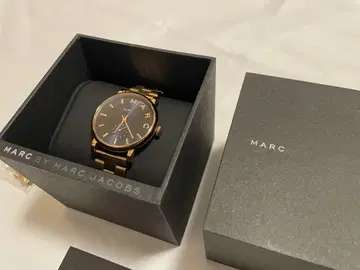 MARC BY MARC JACOBS 핑크 골드 시계